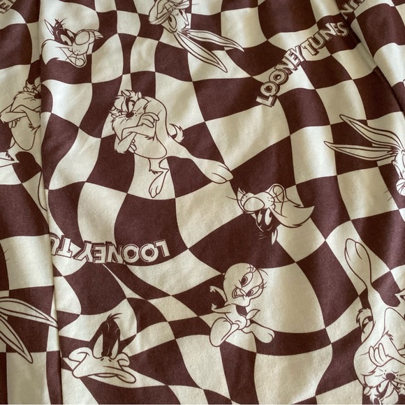 Looney Tunes Mini Skirt - Picture 2 of 7